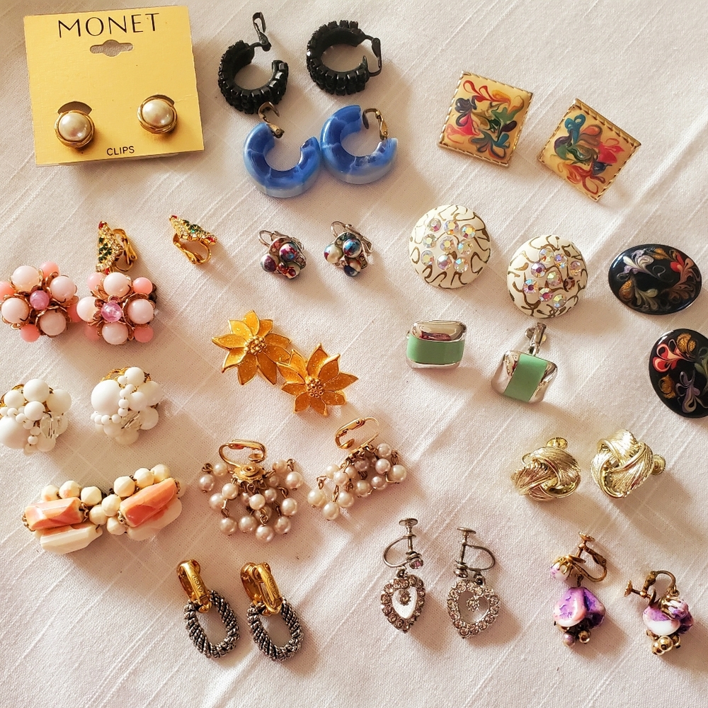 Vintage Clip-On Earrings 15 plus 3 screw-backs Earrings All wearable & lovely❣
